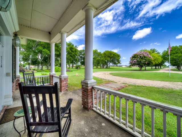 316 Hcr 3123 W, Hillsboro, TX 76645