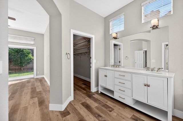 107 Fantages Way, Folsom, CA 95630