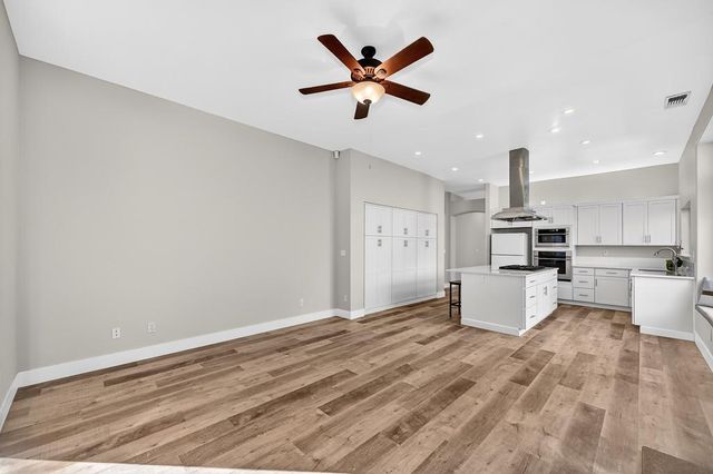 107 Fantages Way, Folsom, CA 95630