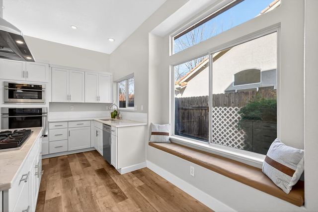 107 Fantages Way, Folsom, CA 95630