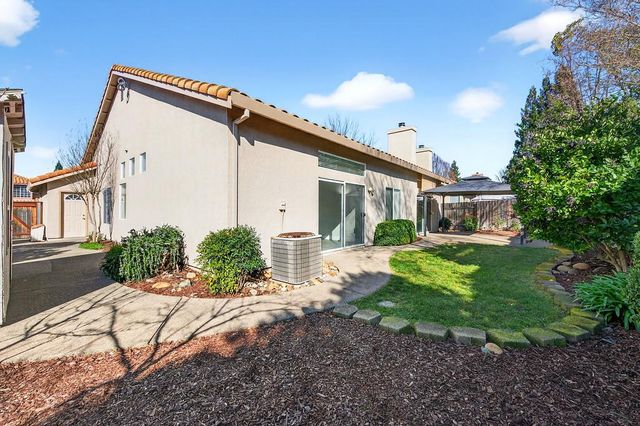 107 Fantages Way, Folsom, CA 95630