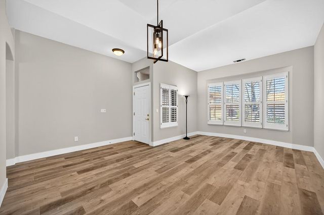 107 Fantages Way, Folsom, CA 95630