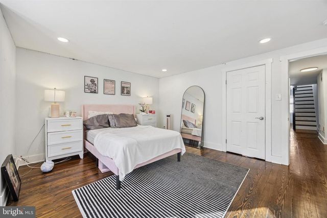 14 MAPLE ST, Conshohocken, PA 19428