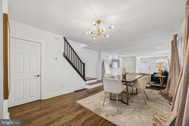 14 MAPLE ST, Conshohocken, PA 19428