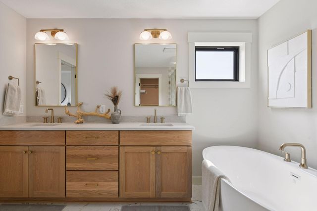 4672 Meadowview Lane, Minnetrista, MN 55331