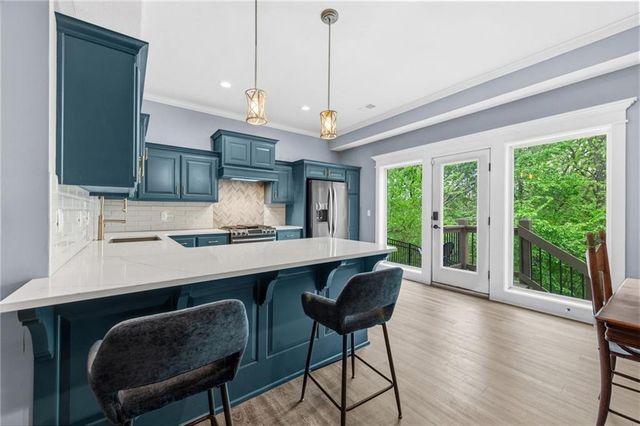 15190 N Cherry Court, Parkville, MO 64152