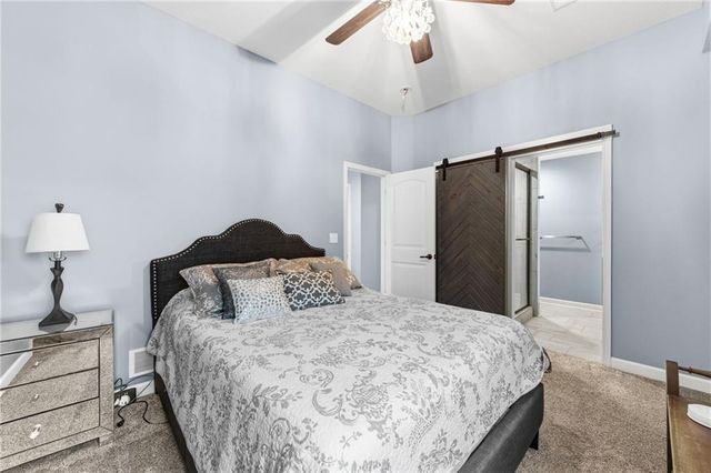 15190 N Cherry Court, Parkville, MO 64152