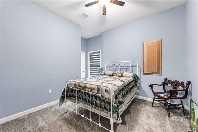 15190 N Cherry Court, Parkville, MO 64152