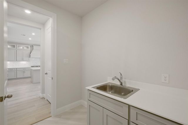 9719 Hunters Run Drive, Missouri City, TX 77459