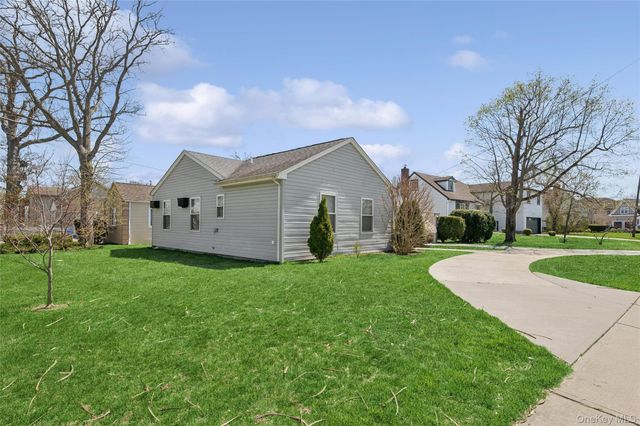 2961 Allon Street, Oceanside, NY 11572