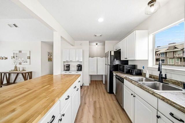 17620 Glei, Galveston, TX 77554