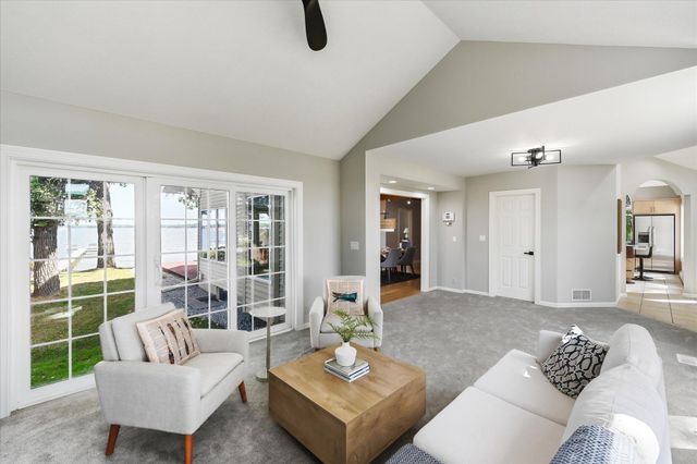 7 S Shore Drive, Forest Lake, MN 55025