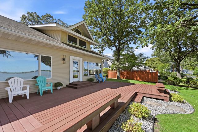7 S Shore Drive, Forest Lake, MN 55025