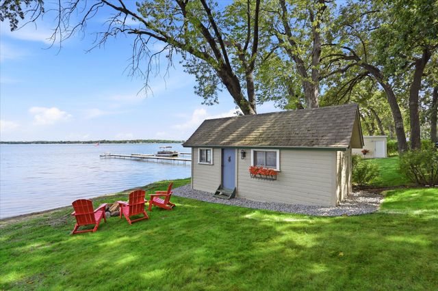 7 S Shore Drive, Forest Lake, MN 55025