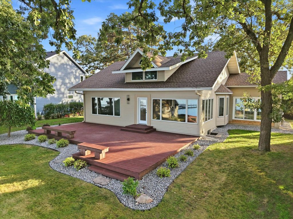 7 S Shore Drive, Forest Lake, MN 55025 — photo 3