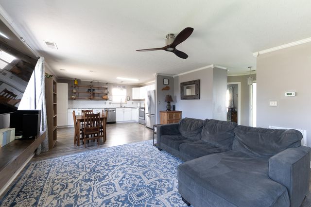 1913 Sandersville Road, Lexington, KY 40511