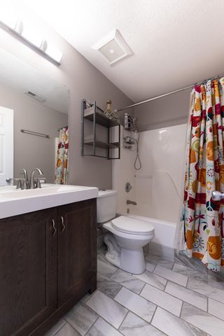 1913 Sandersville Road, Lexington, KY 40511