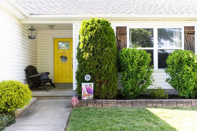 1913 Sandersville Road, Lexington, KY 40511