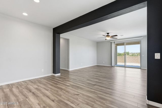 32300 N DAYLIGHT Drive, San Tan Valley, AZ 85144