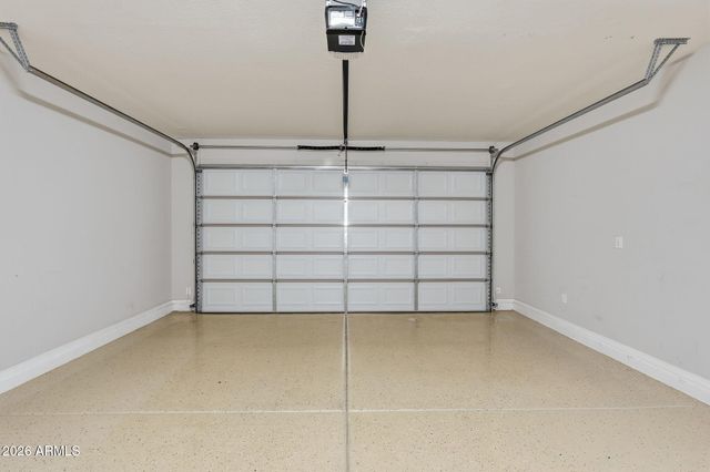 32300 N DAYLIGHT Drive, San Tan Valley, AZ 85144