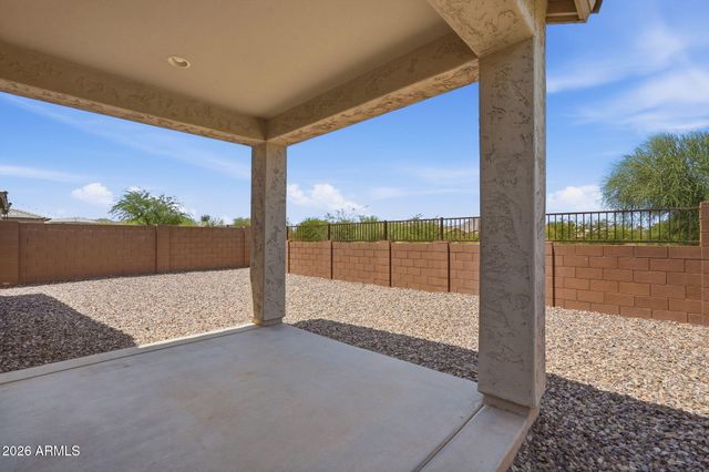 32300 N DAYLIGHT Drive, San Tan Valley, AZ 85144