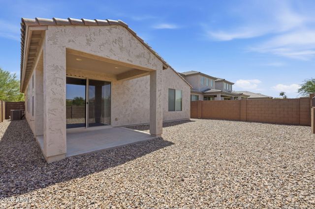 32300 N DAYLIGHT Drive, San Tan Valley, AZ 85144