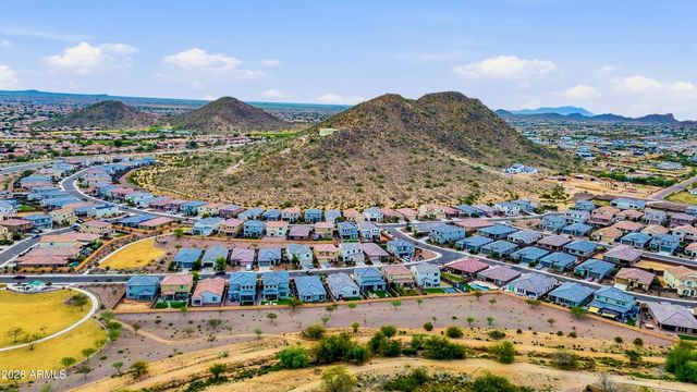 32300 N DAYLIGHT Drive, San Tan Valley, AZ 85144