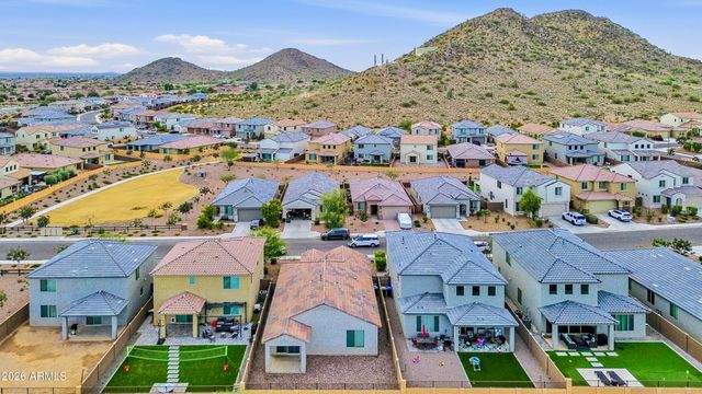32300 N DAYLIGHT Drive, San Tan Valley, AZ 85144