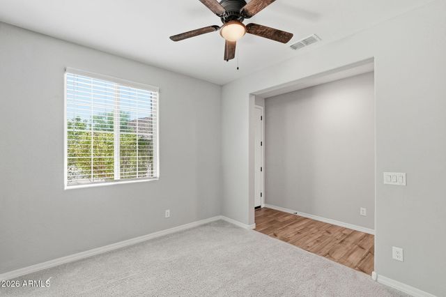 32300 N DAYLIGHT Drive, San Tan Valley, AZ 85144