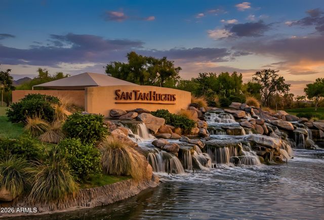 32300 N DAYLIGHT Drive, San Tan Valley, AZ 85144