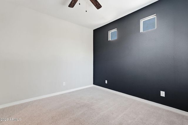 32300 N DAYLIGHT Drive, San Tan Valley, AZ 85144