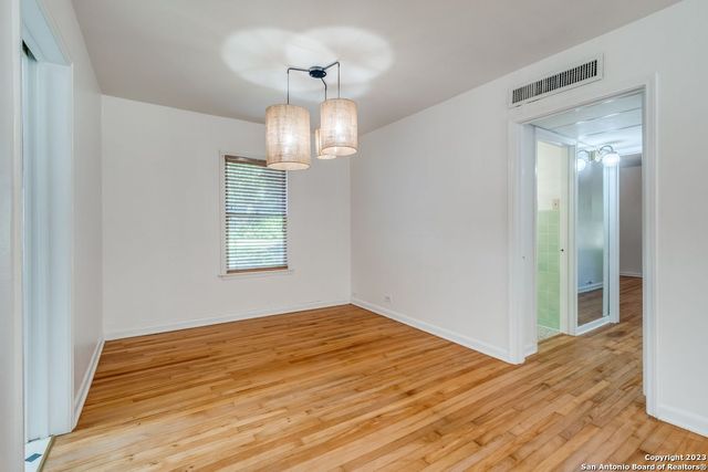 117 CARDINAL AVE, Alamo Heights, TX 78209