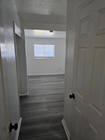 957 Sharian St, West Sacramento, CA 95605