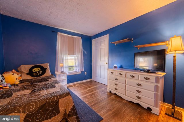 1112 MULLICA HILL RD, Mullica Hill, NJ 08062