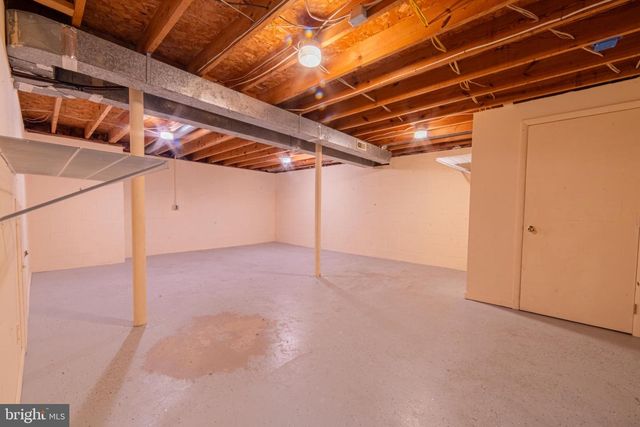 1112 MULLICA HILL RD, Mullica Hill, NJ 08062