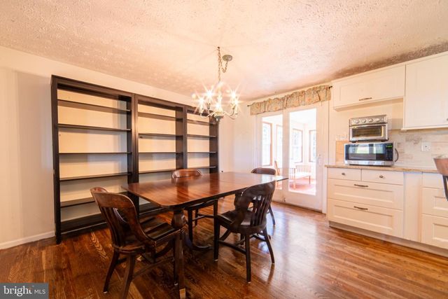 1112 MULLICA HILL RD, Mullica Hill, NJ 08062