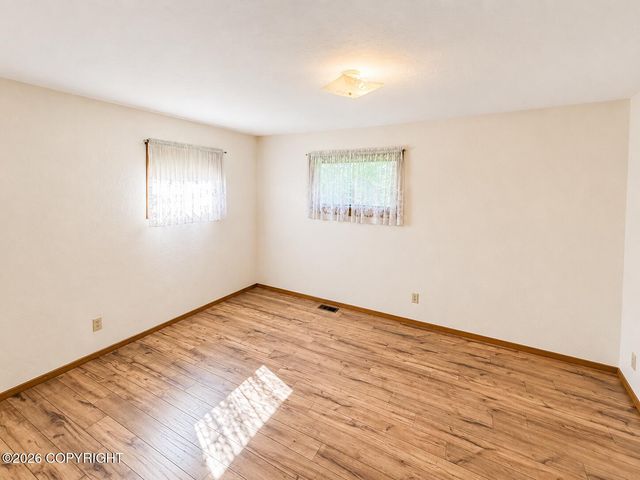 48011 Miracle Avenue, Soldotna, AK 99669