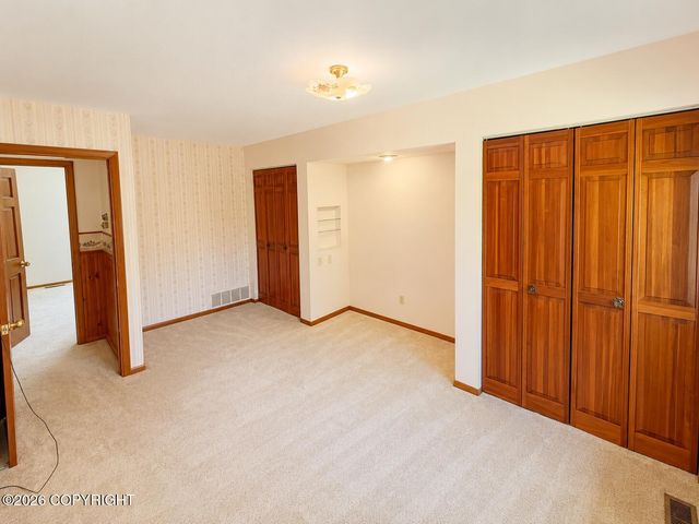 48011 Miracle Avenue, Soldotna, AK 99669