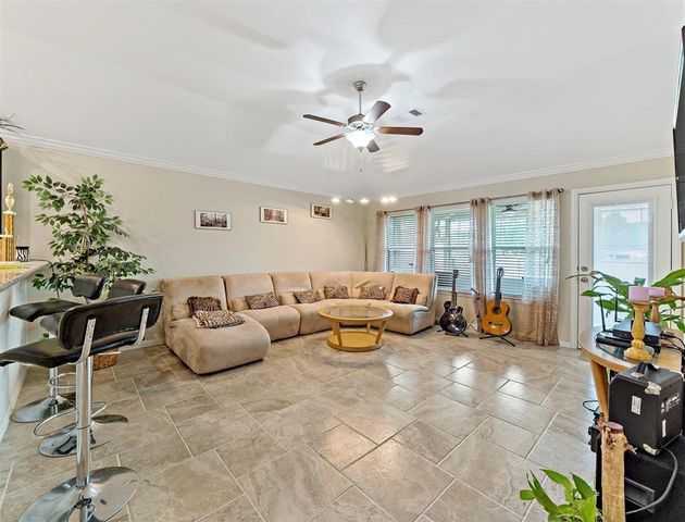 6915 Astrapia Bay Crossing, Spring, TX 77379