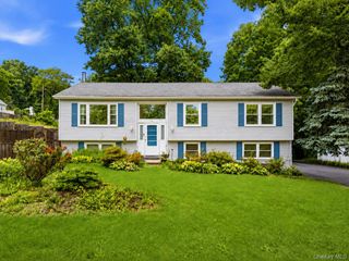 11 Brayton Road, Carmel, NY 10512