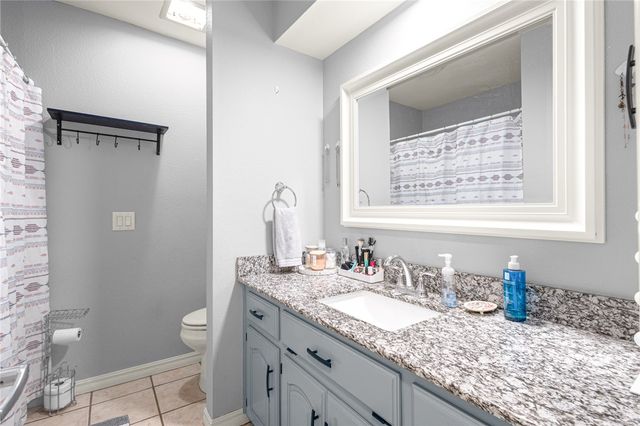 11680 Amy Avenue, Rogers, AR 72756