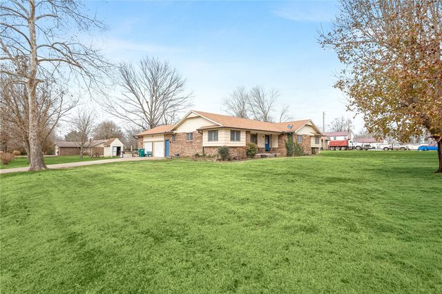 11680 Amy Avenue, Rogers, AR 72756
