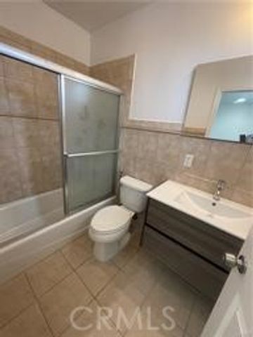 22029 Covello, Canoga Park (los Angeles), CA 91303