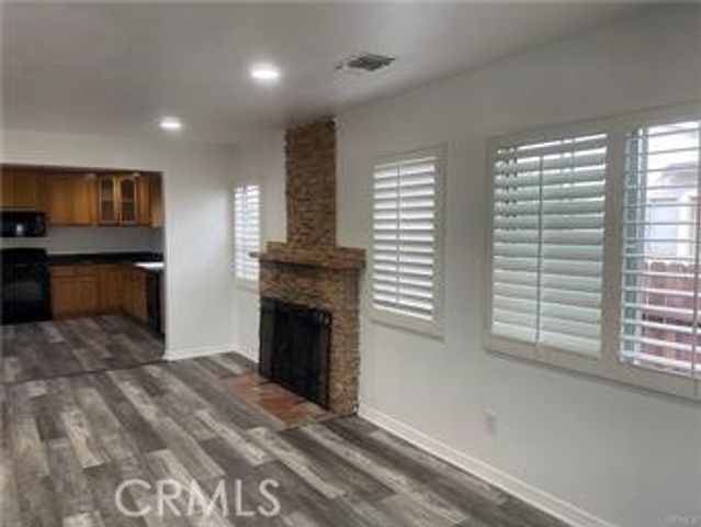 22029 Covello, Canoga Park (los Angeles), CA 91303