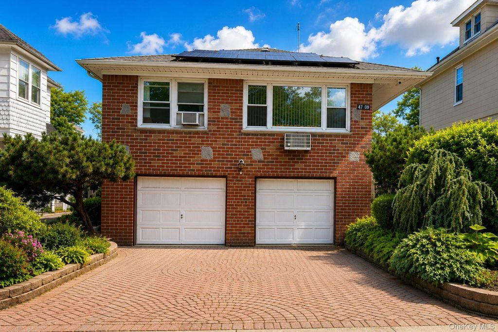 4709 156th Street, Flushing, NY 11355