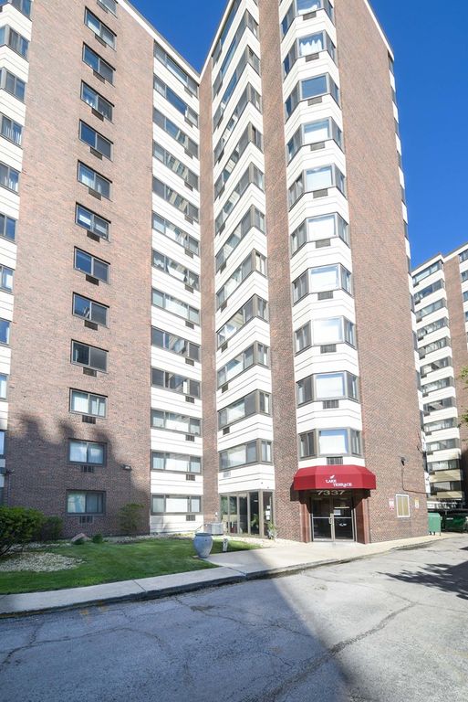 7337 S South Shore Drive 708, Chicago, IL 60649