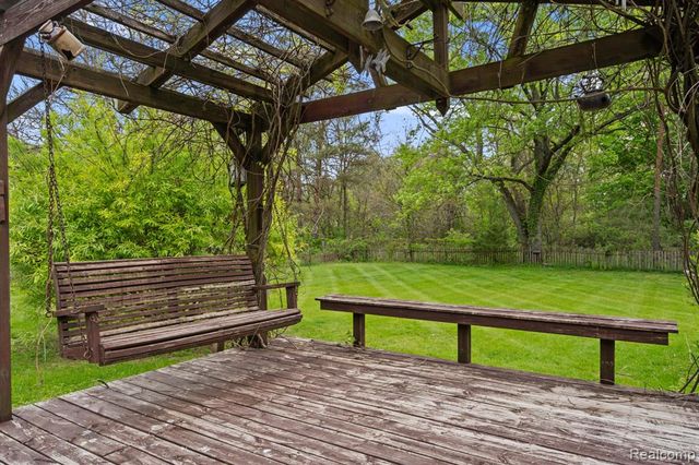 7540 Dexter Pinckney Road, Dexter, MI 48130