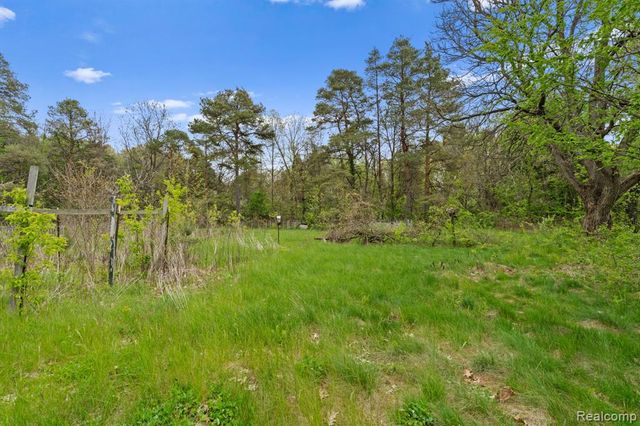 7540 Dexter Pinckney Road, Dexter, MI 48130