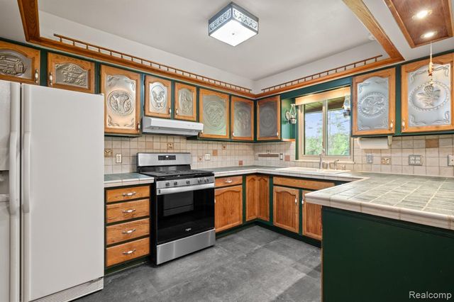 7540 Dexter Pinckney Road, Dexter, MI 48130