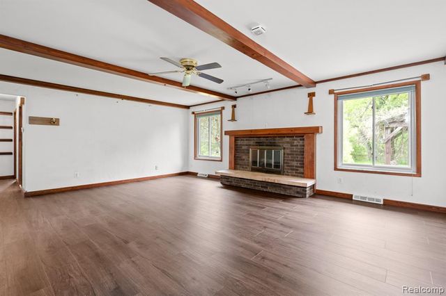 7540 Dexter Pinckney Road, Dexter, MI 48130